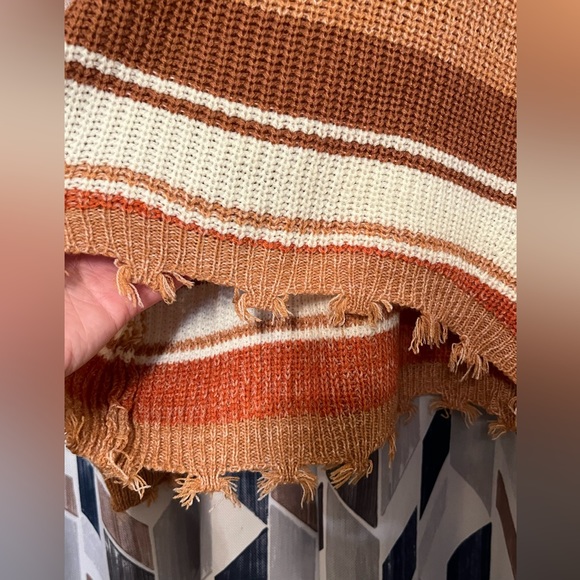 Sweater - Picture 3 of 5